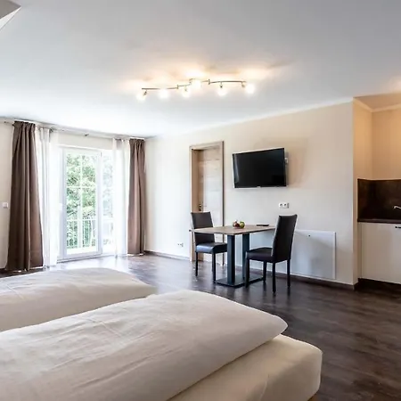 Gaestehaus Lemerhof * Oberding
